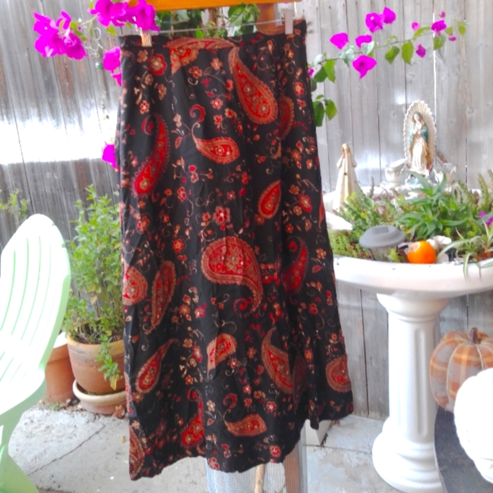 Vintage Size 14 Skirt
